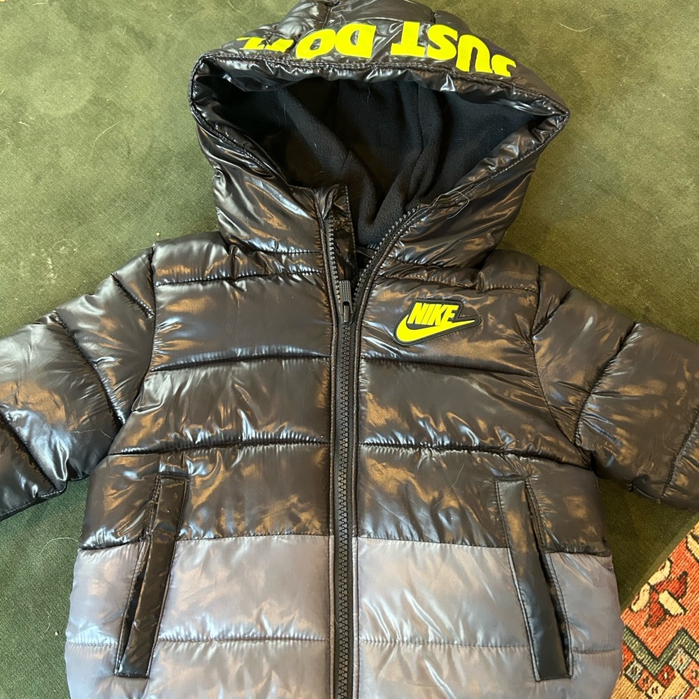 Mike Toddler puffer - size 2T - only wore twice